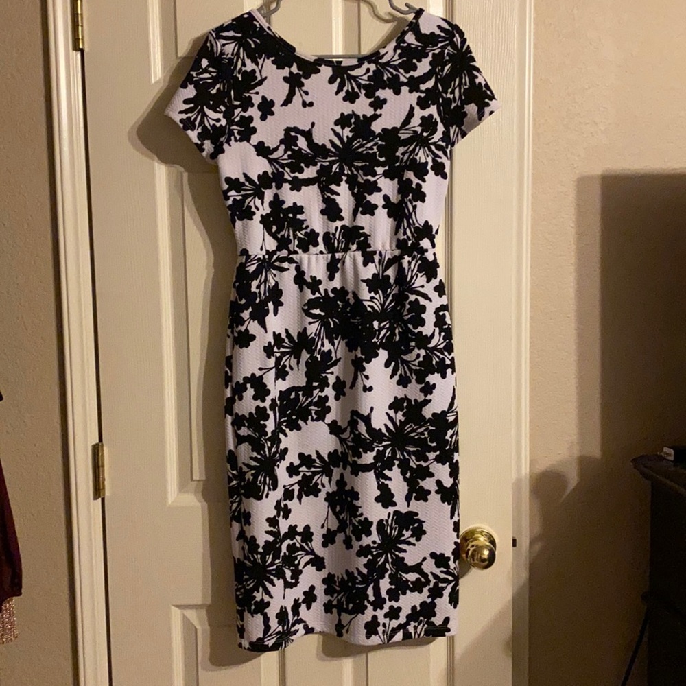 Skin tight short sleeve dress, midi